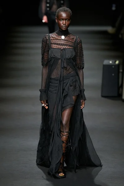Look 33